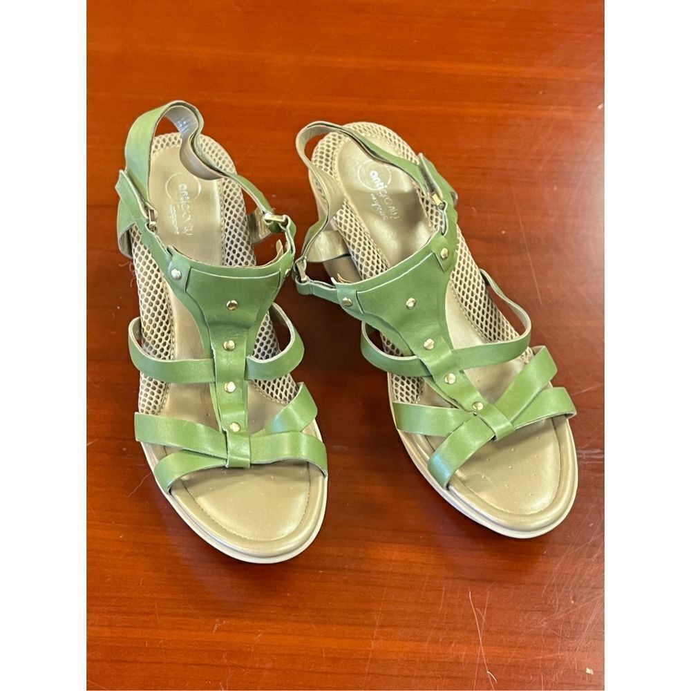 Easy Spirit Anti Gravity Just Be Me Green Leather Sandals sz 11 NWOB